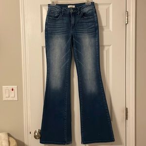 Kancan signature mid rise flare curvy size 26